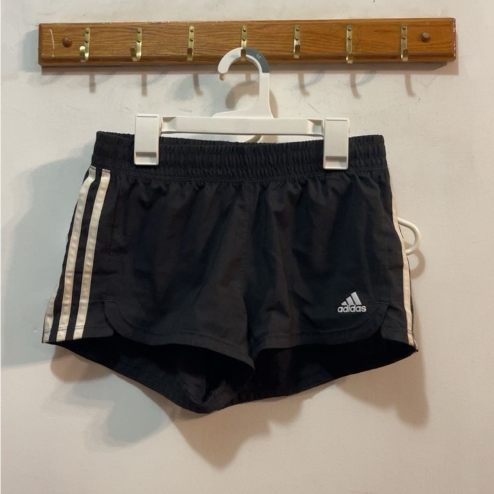 Xs Adidas women’s shorts.